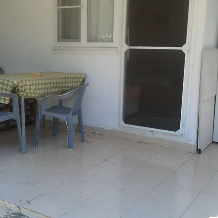 Oda ve Kahvaltı Mini Bufe Sazlı